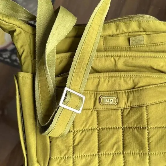 Lug pistachio green purse - Picture 3 of 6